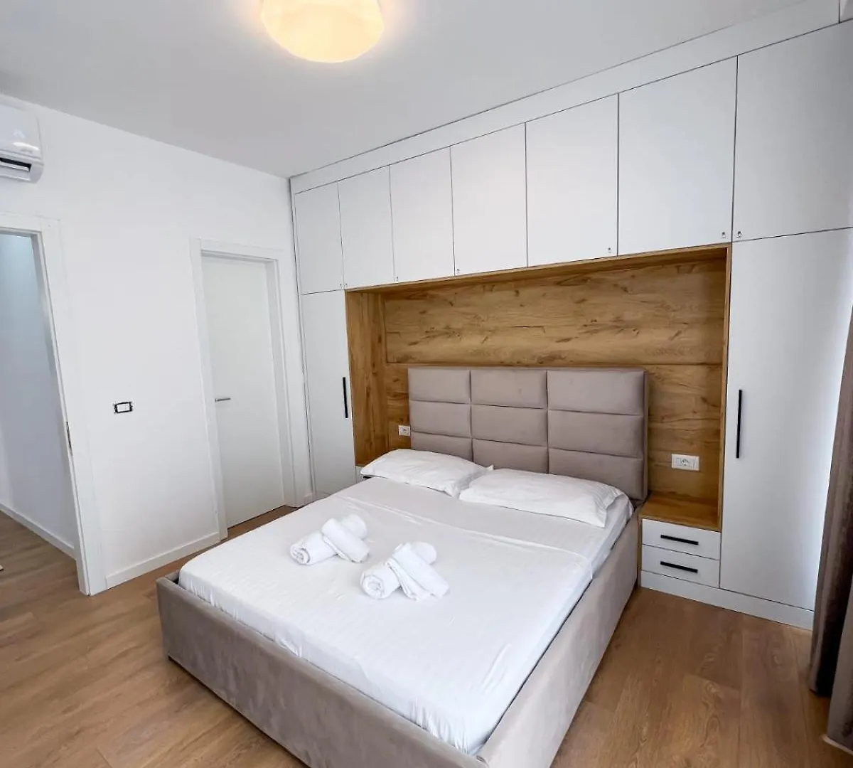 Boulevard Apartment 地拉那 阿尔巴尼亚