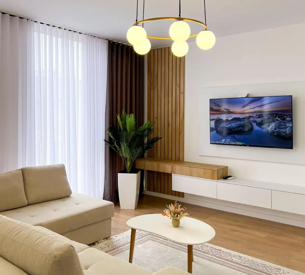 Boulevard Apartment 티라나