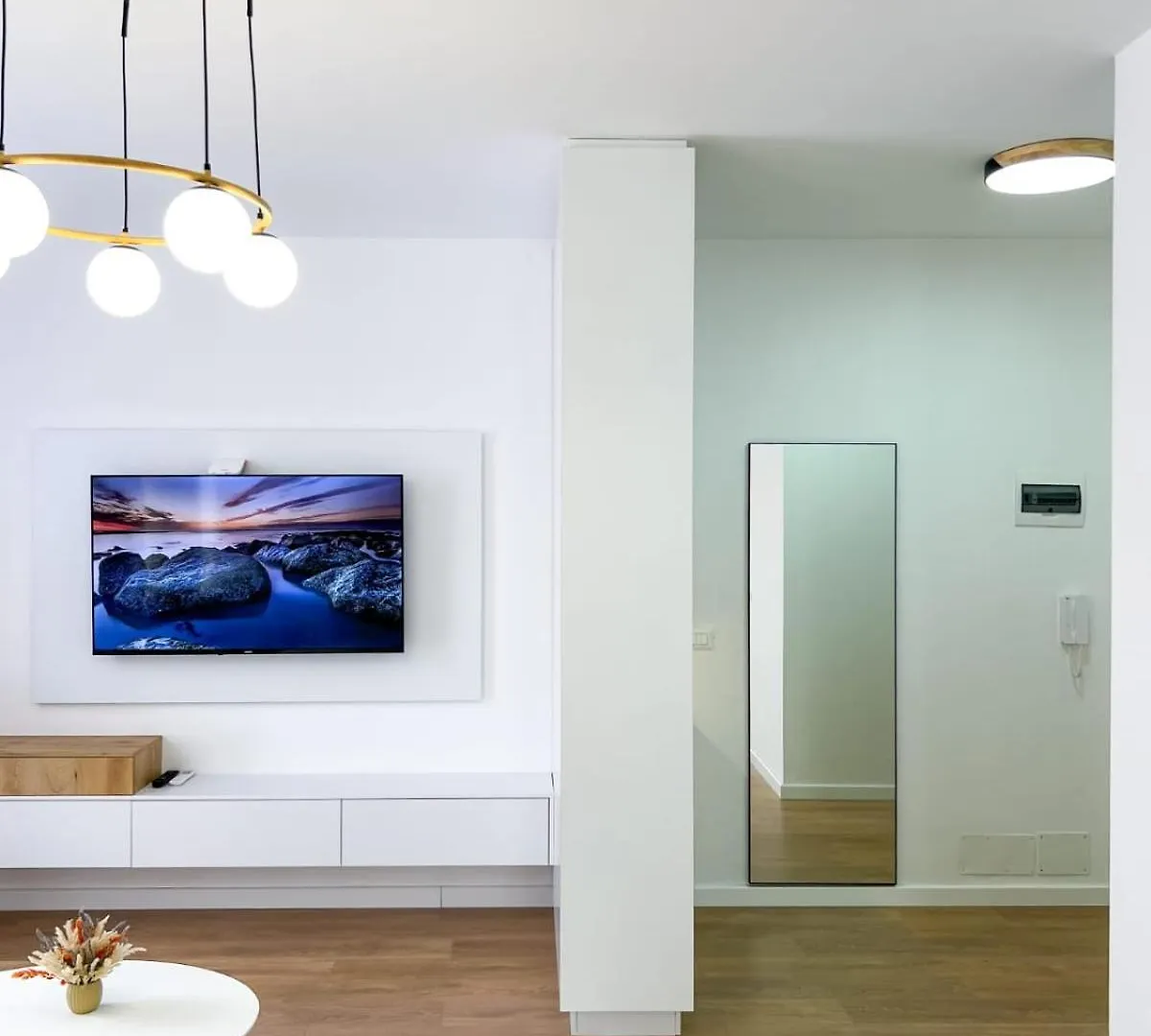 Boulevard Apartment 地拉那